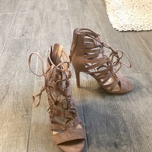 Forever21 5.5 gladiators wore once still good condition